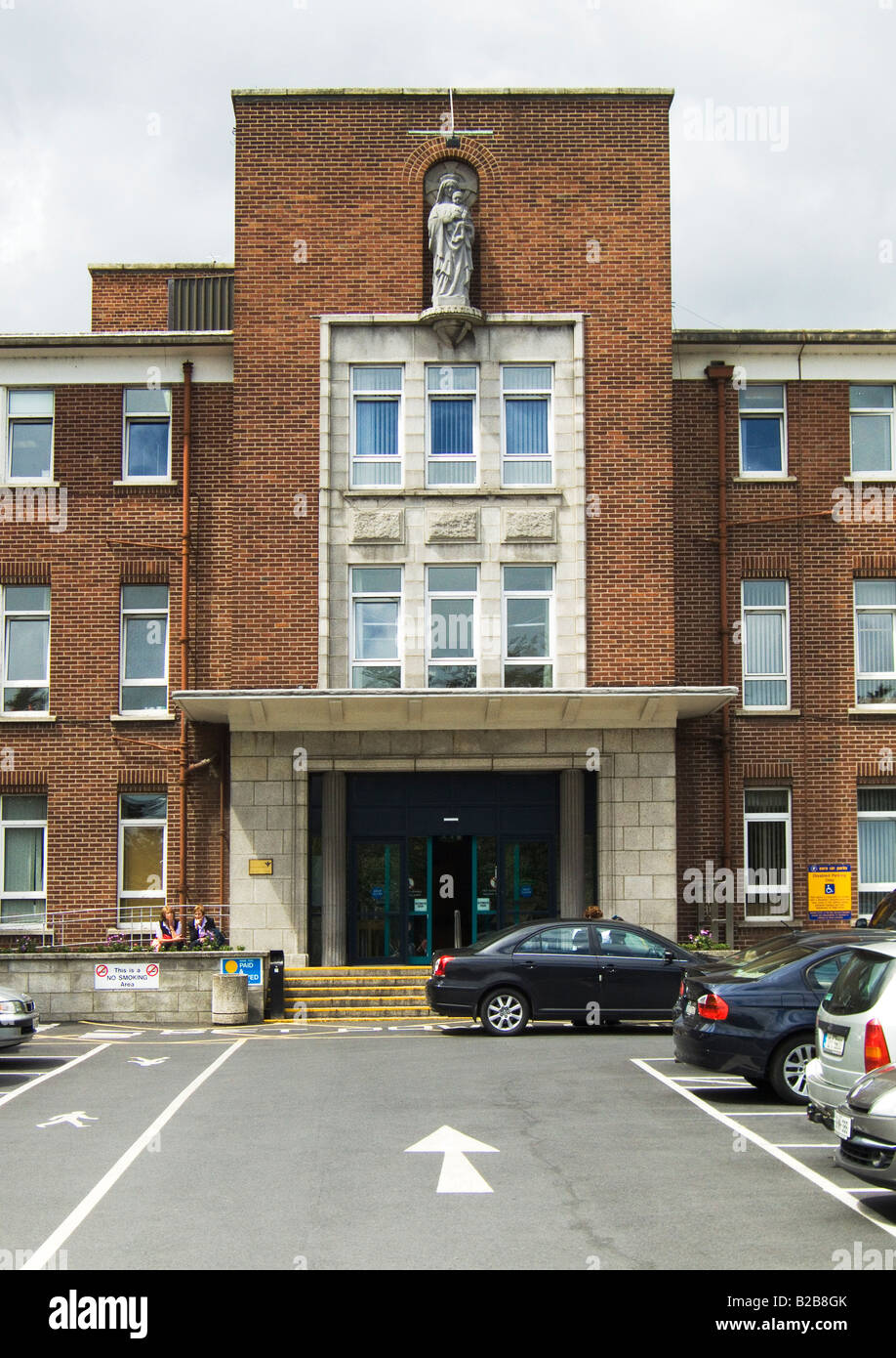 The entrance to the Bon Secours private hospital in Glasnevin Dublin