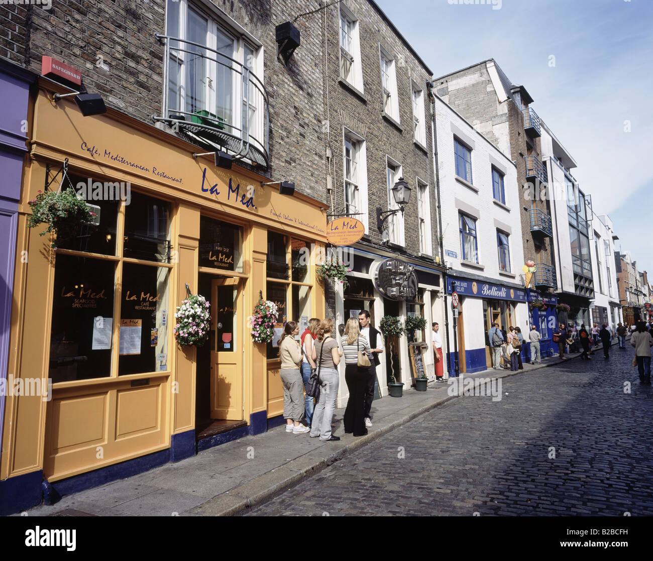 Temple Bar Dublin Ireland Stock Photo Alamy temple-bar-dublin-ireland-stock-photo-alamy