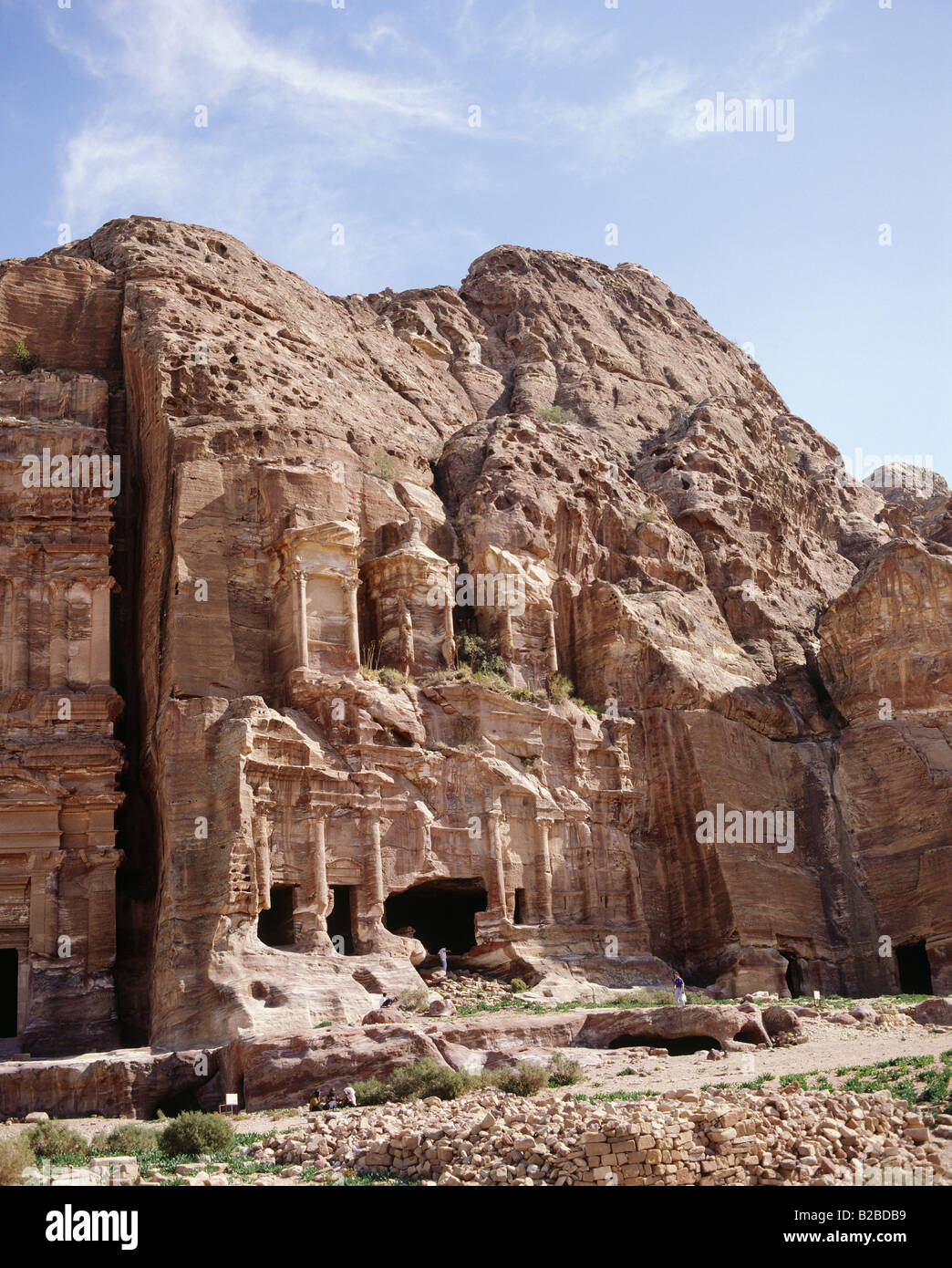 Jordan petra corinthian tomb hi-res stock photography and images - Alamy