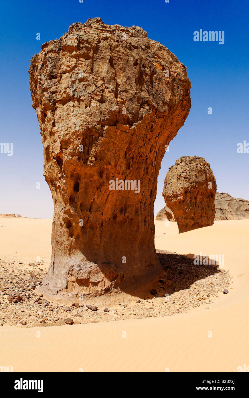 Rock, stone formation in Tin Akachaker, Tassili du Hoggar, Wilaya Tamanrasset, Algeria, Sahara, North Africa Stock Photo