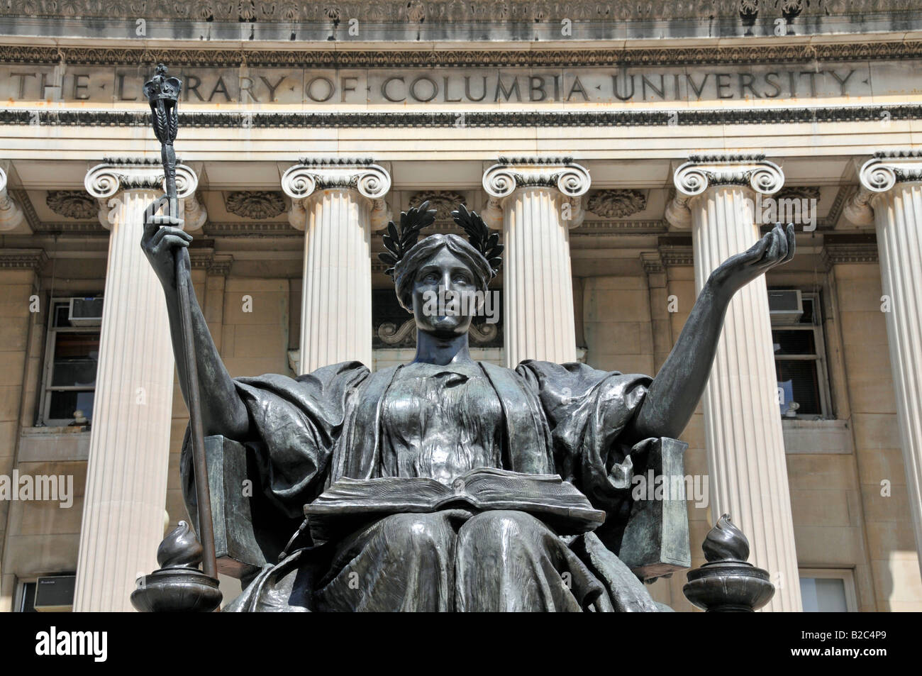 Alma Mater Statue in front of the Low Library, Columbia University, Manhattan, New York City, USA Stock Photo