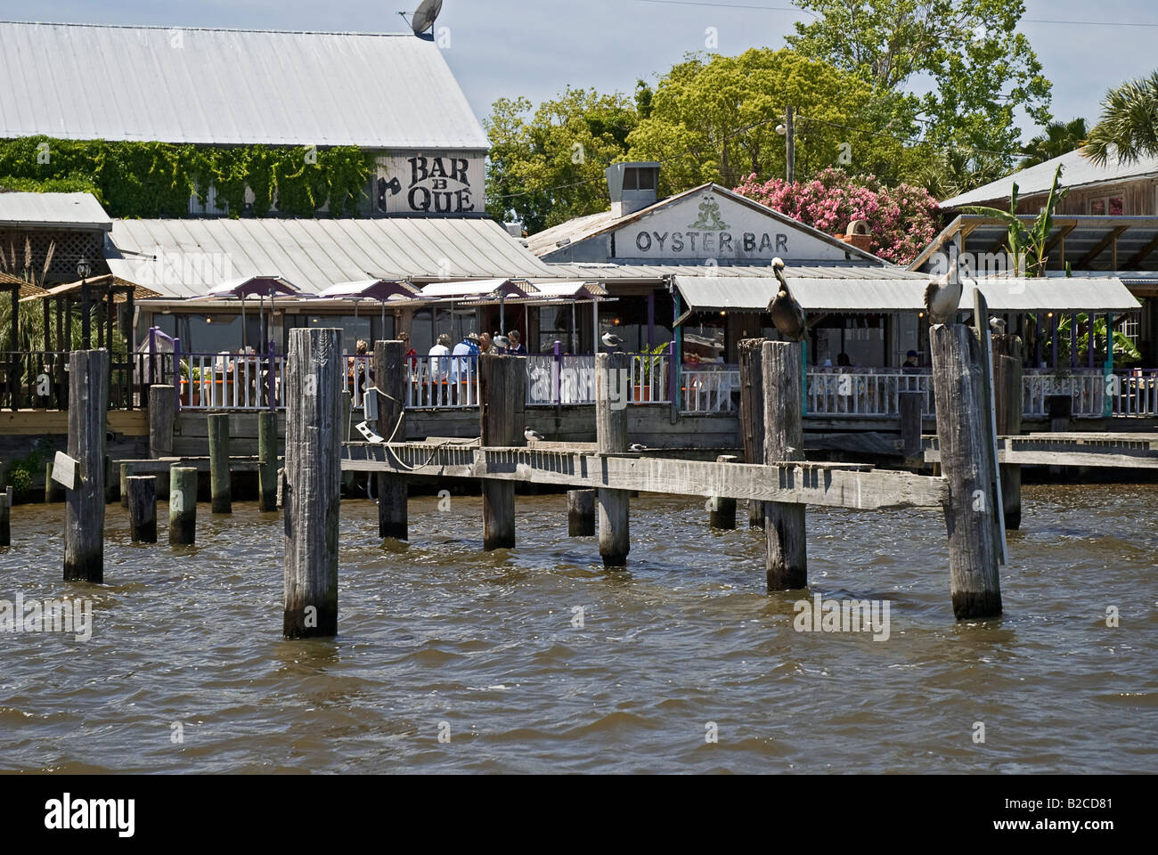 restaurant and marina along the Apalachicola River at Apalachicola