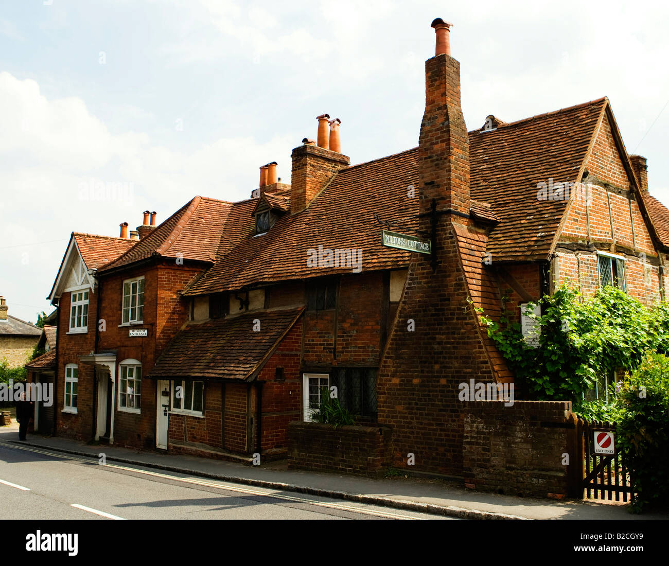 Milton s Cottage in the Buckinghamshire village of Chalfont St Giles England UK Stock Photo Alamy