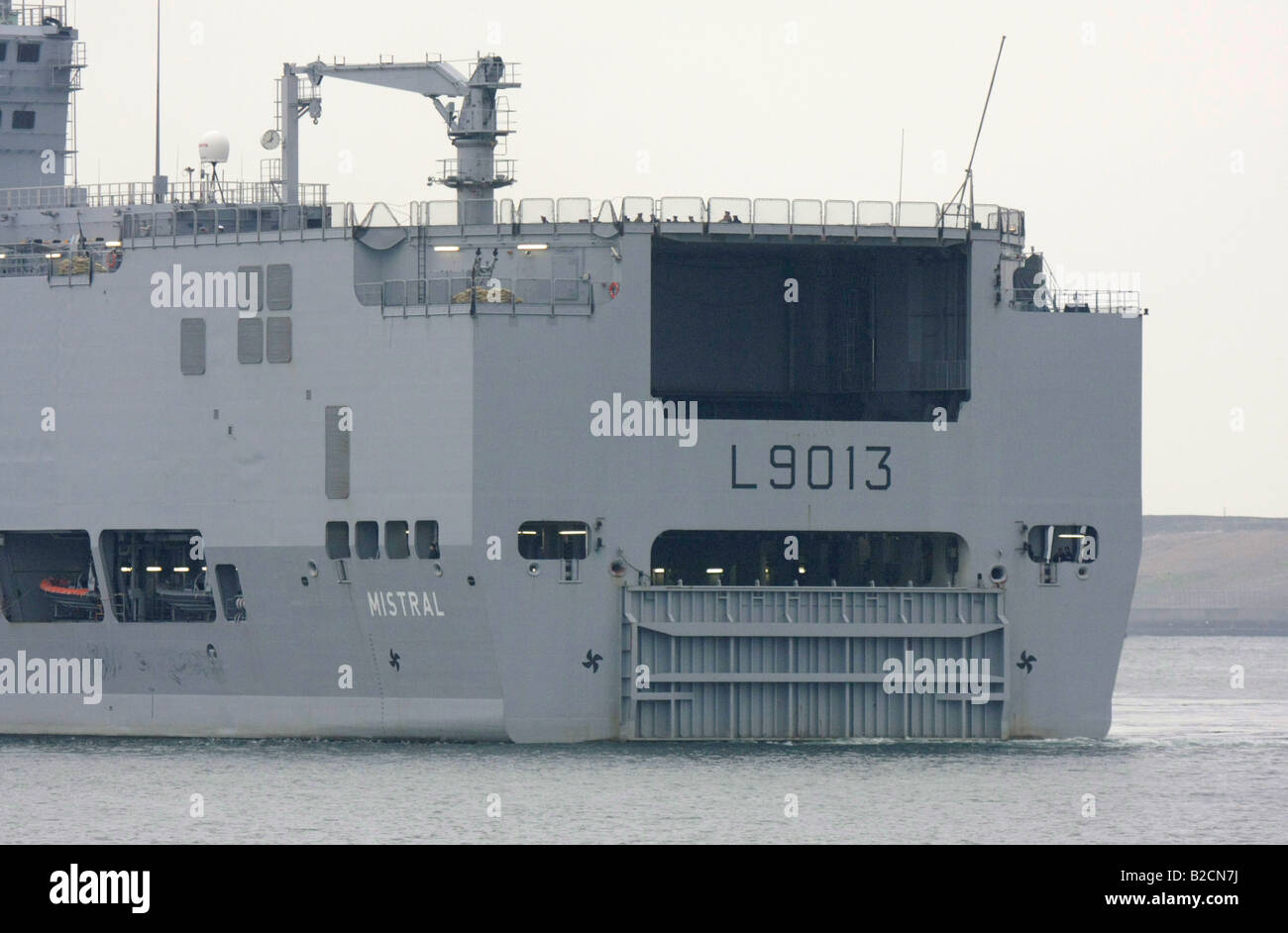 French Navy Amphibious assault ship Mistral departing Tokyo Harbour