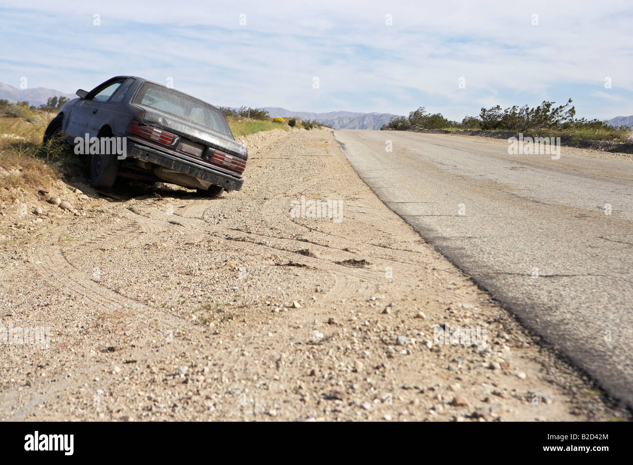 Abandoned roadside hi-res stock photography and images - Alamy