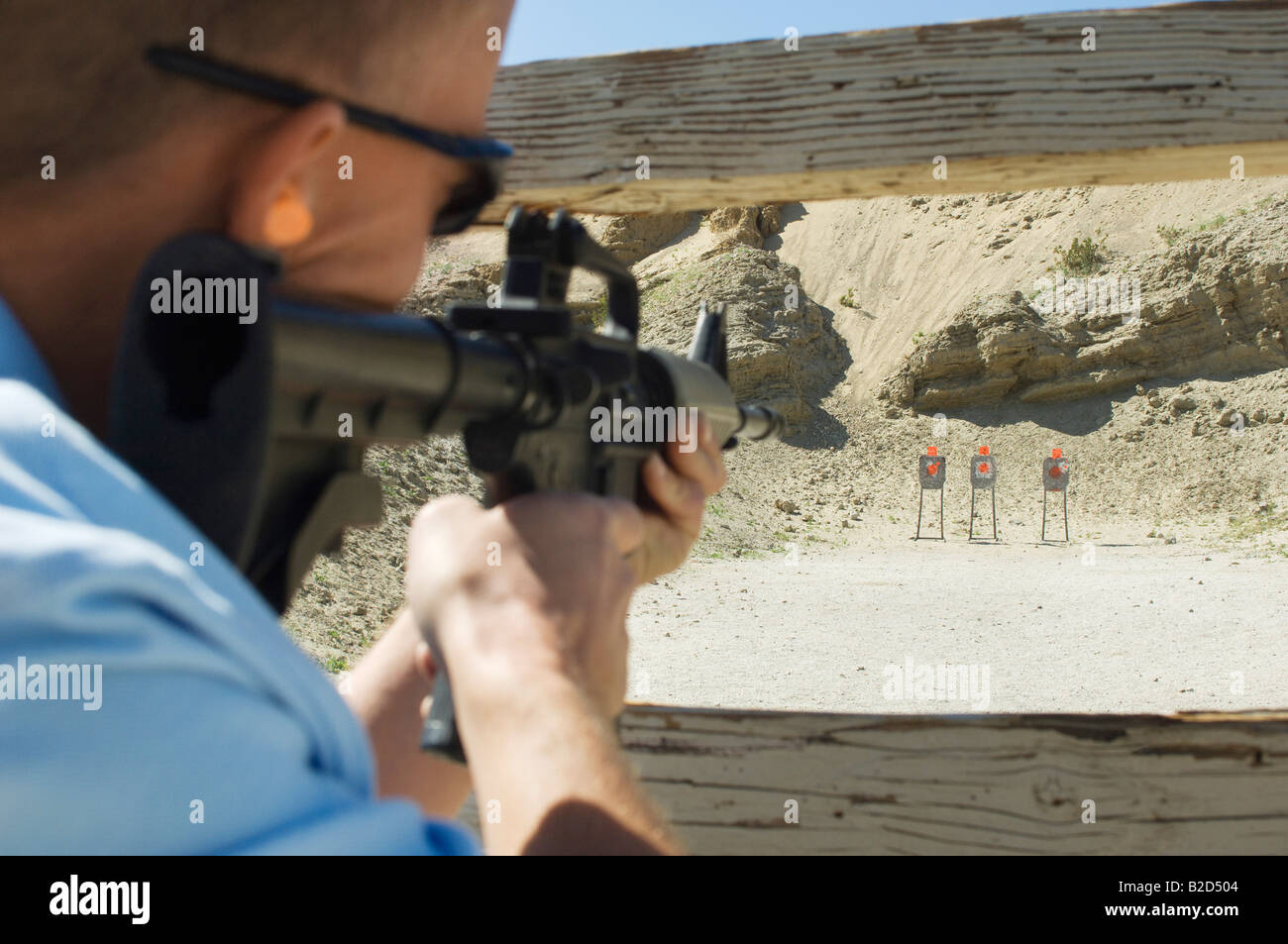Machine Gun Range Fan Machine gun range hi-res stock photography and images - Alamy