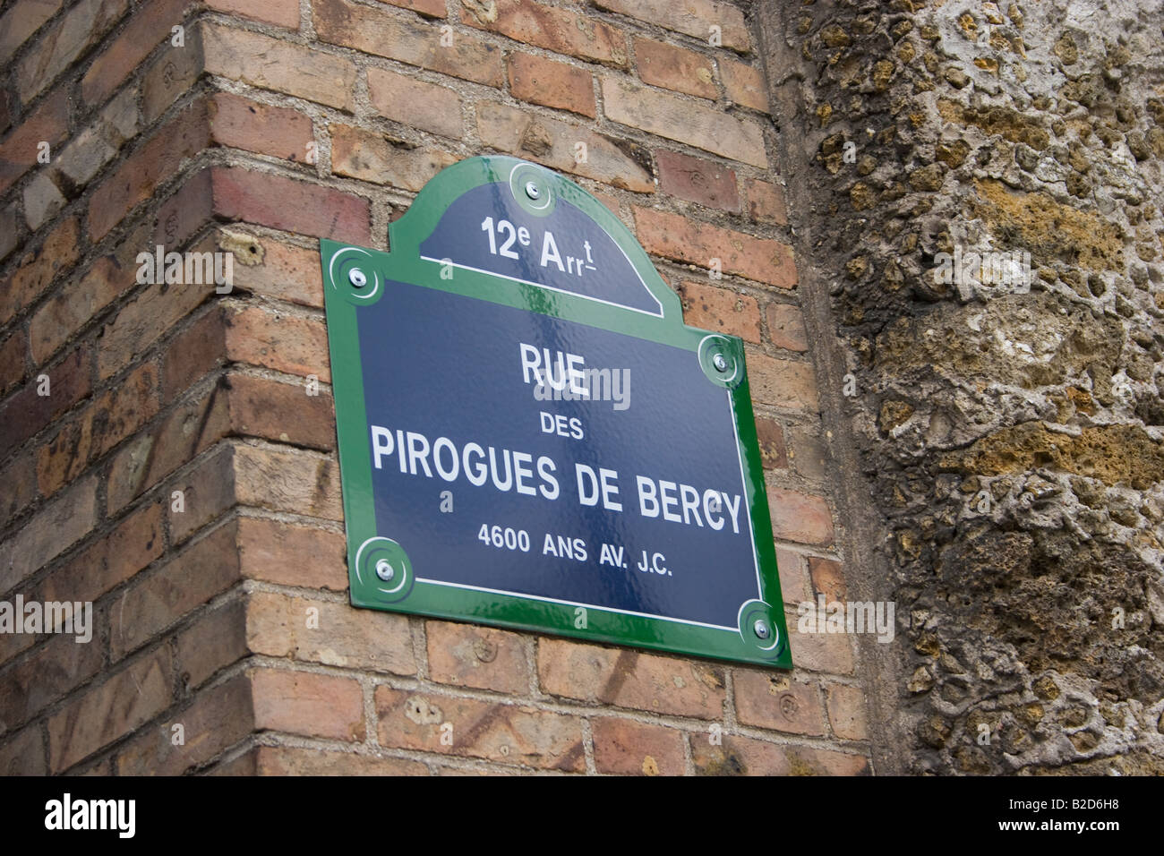 Pirogues de bercy hires stock photography and images Alamy
