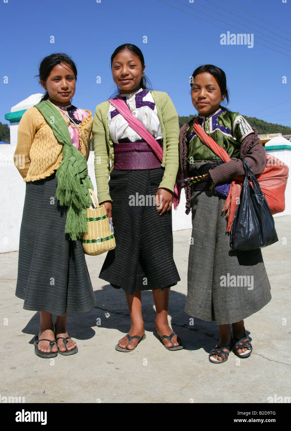 Mexican indigenous women High Resolution Stock Photography and Images ...
