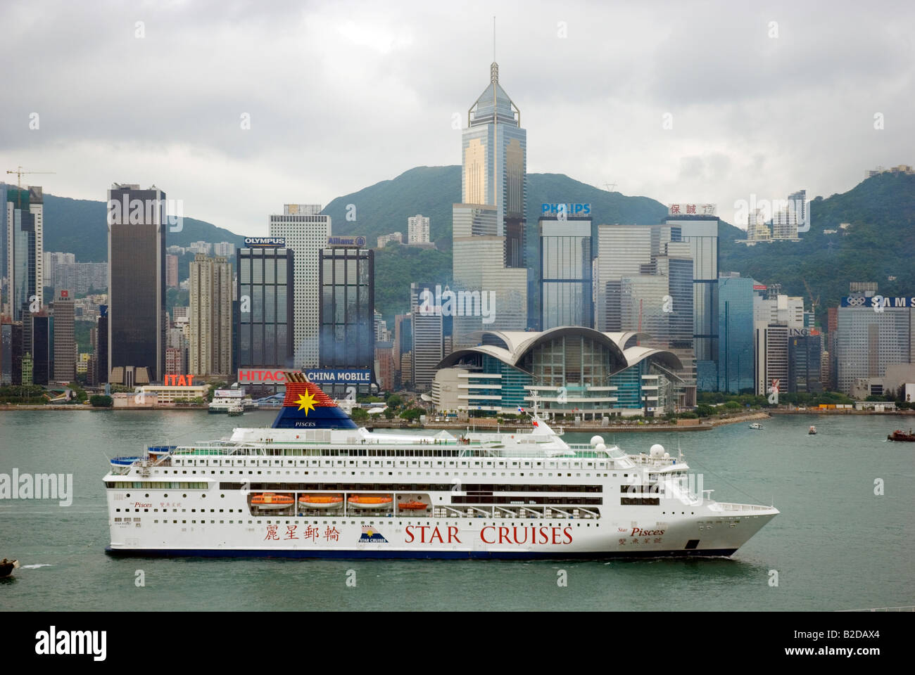 Cruise liner in Victoria harbour Hong Kong April 2008 Stock Photo - Alamy