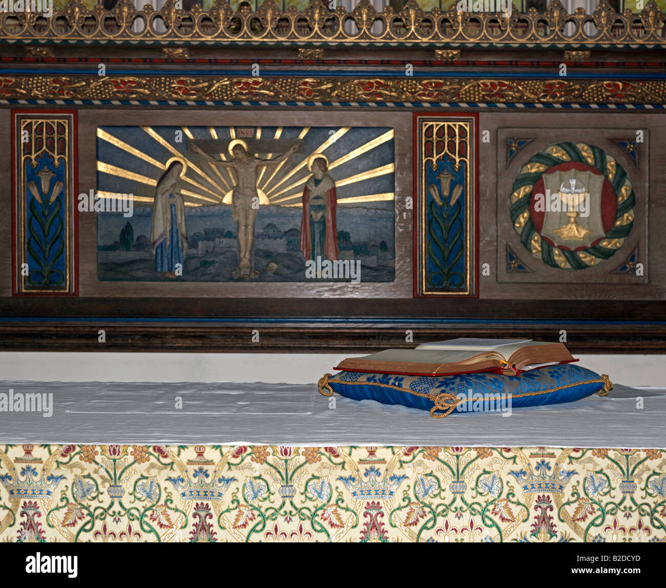 St Katherines Church Merstham Altar and Reredos Stock Photo - Alamy