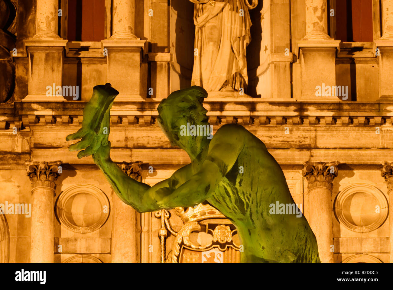 Night evening abstract orange green statue sculpture hires stock photography and images Alamy