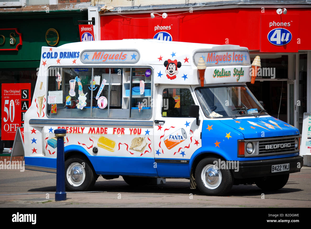 Icecream van, Market Place, Melton Mowbray, Leicestershire, England