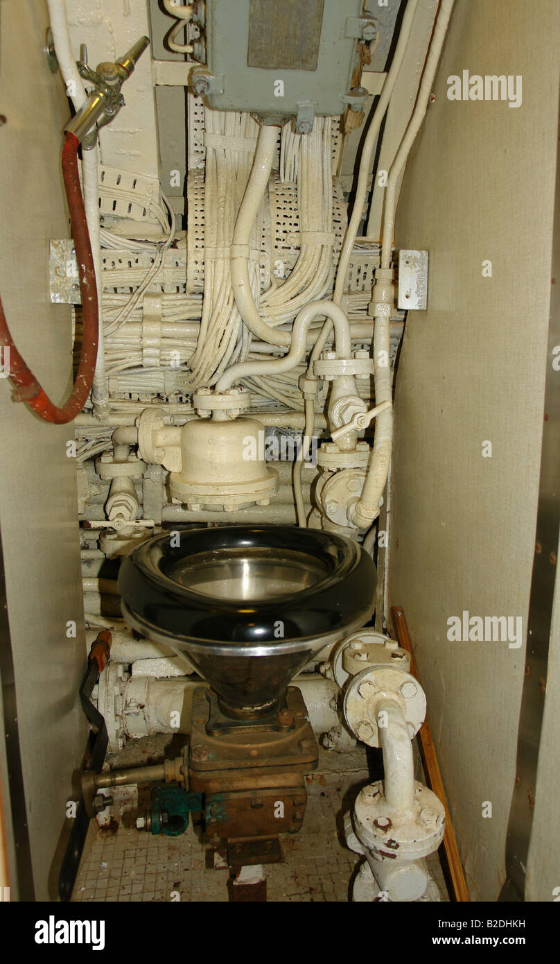 Submarine toilet hires stock photography and images Alamy