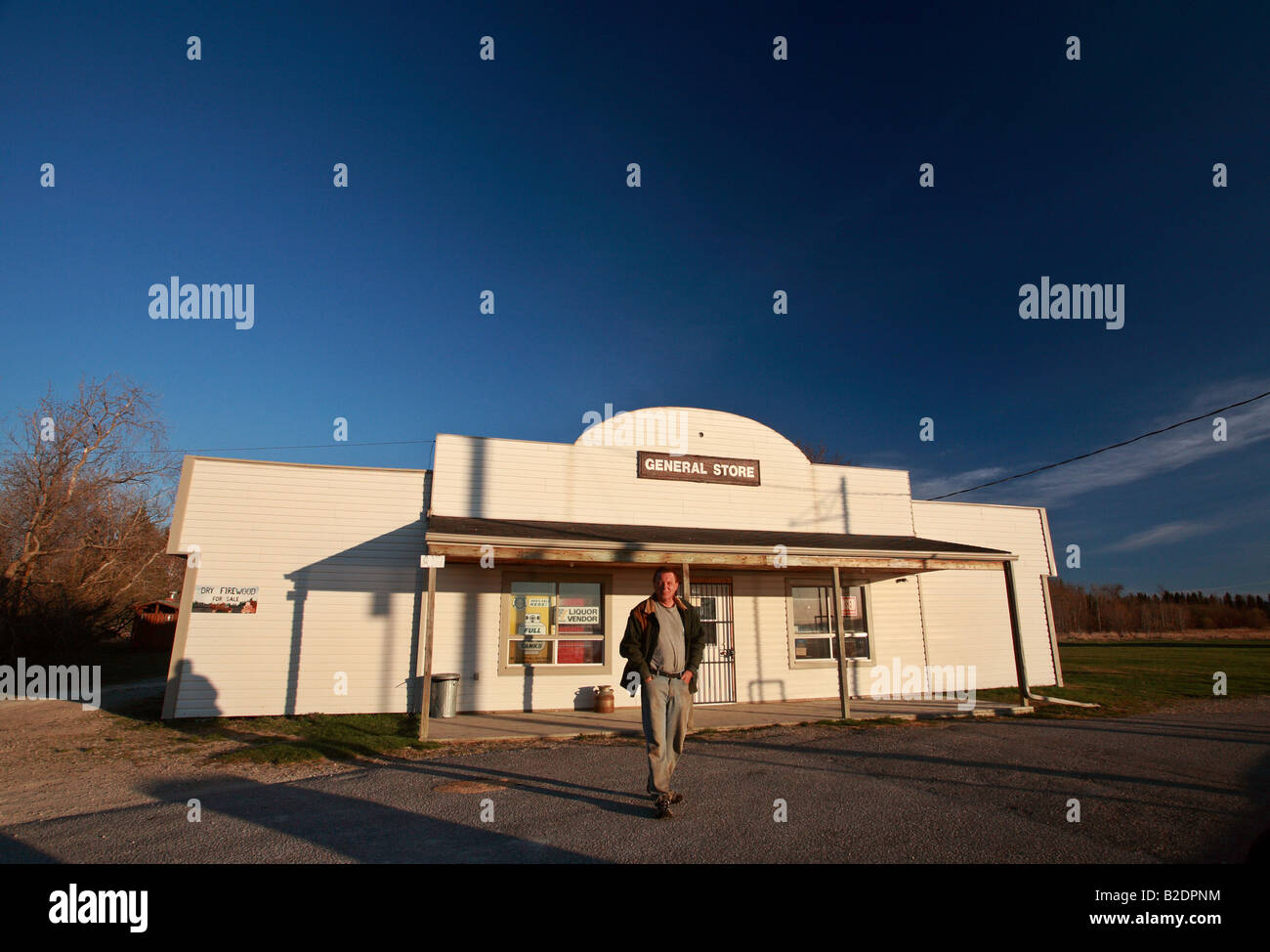 Storekeeper and store at Hecla in Manitoba Stock Photo Alamy