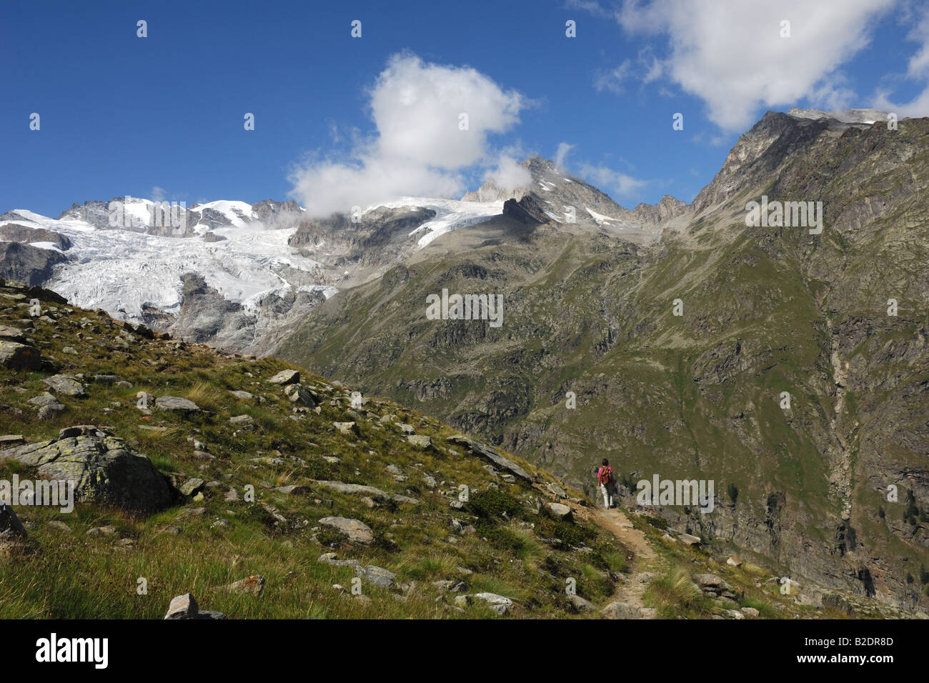 mountain landscape tourist glacier tribolazione prateria alpina dal Money montagna turista Cogne Parco Nazionale Gran Paradiso V Stock Photo