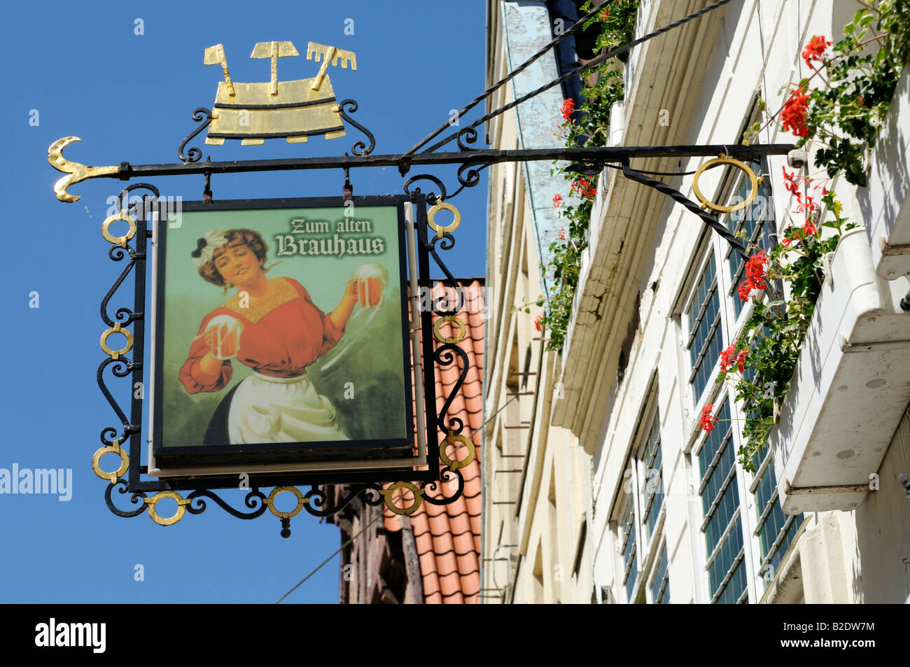 Wirtshausschild gesehen in Lüneburg Niedersachsen Deutschland Inn sign seen in Lueneburg Lower Saxony Germany Stock Photo