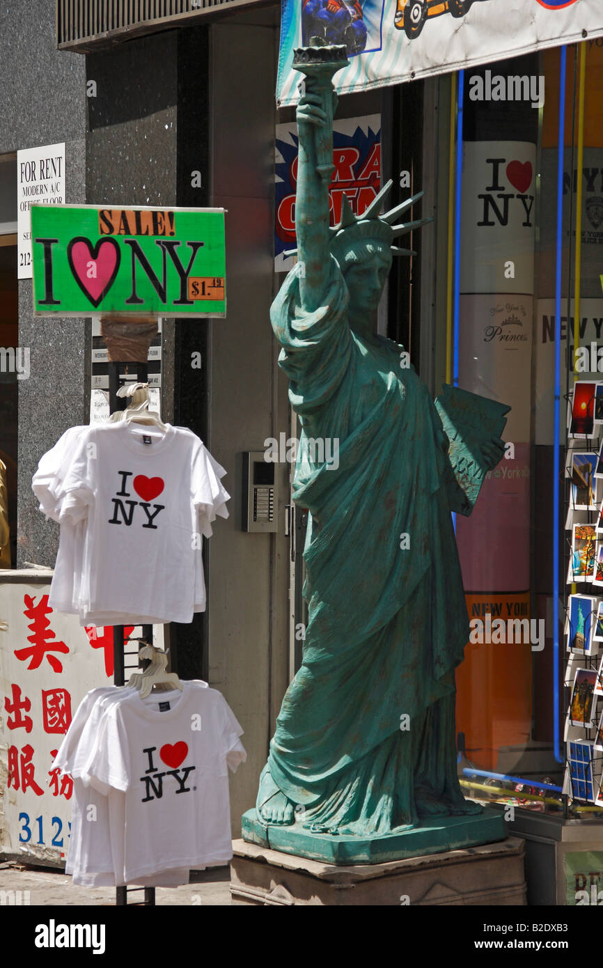 Souvenir shop New York City, USA Stock Photo Alamy
