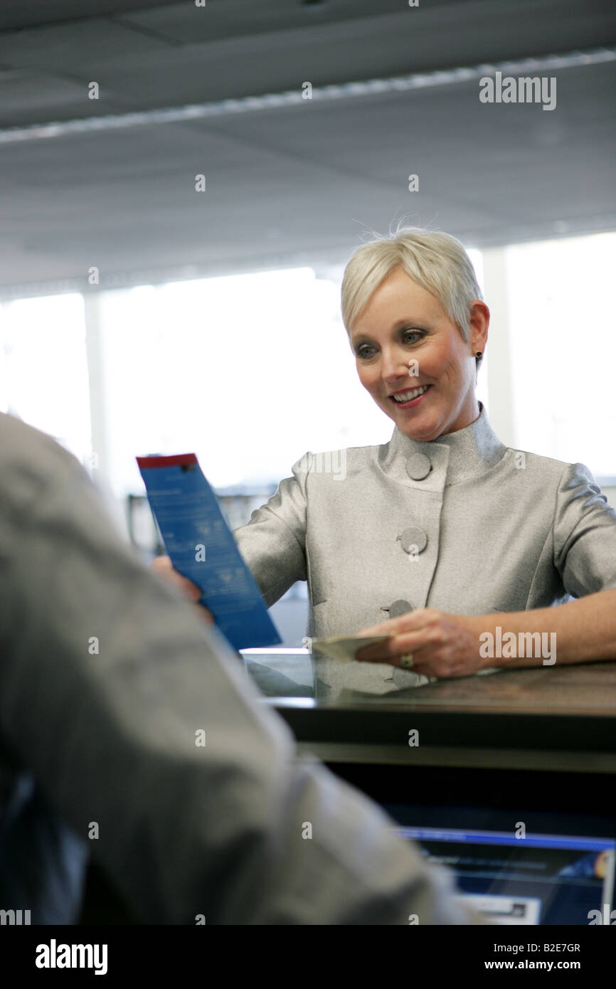 Airport checkin counter hi-res stock photography and images - Alamy