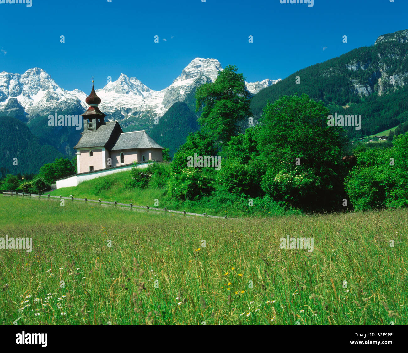 Chapel on hill, Loferer Steinberg, Pinzgau, Salzburg, Austria Stock Photo
