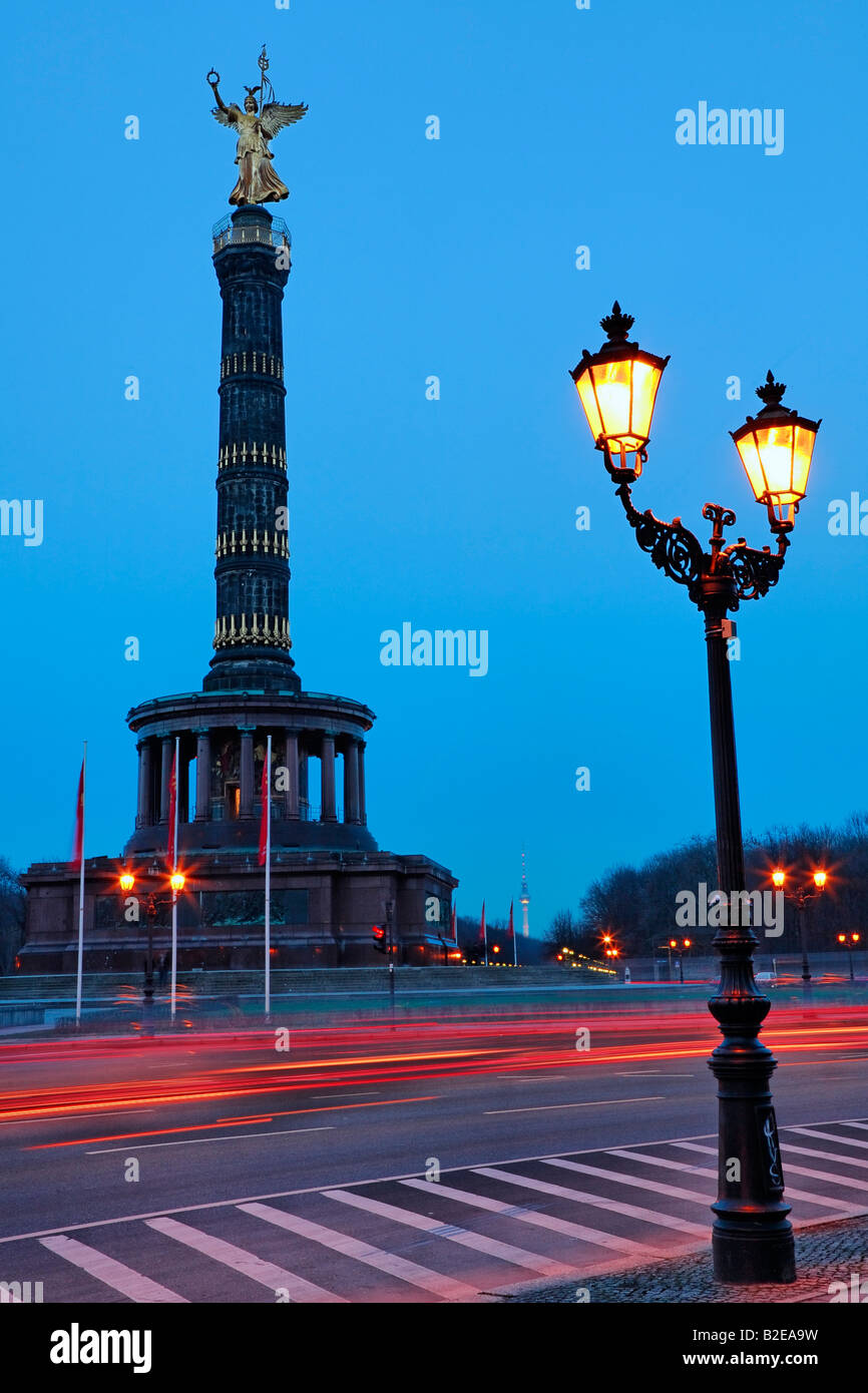 Traffic on road at dusk, Victory Column, Berlin, Germany Stock Photo