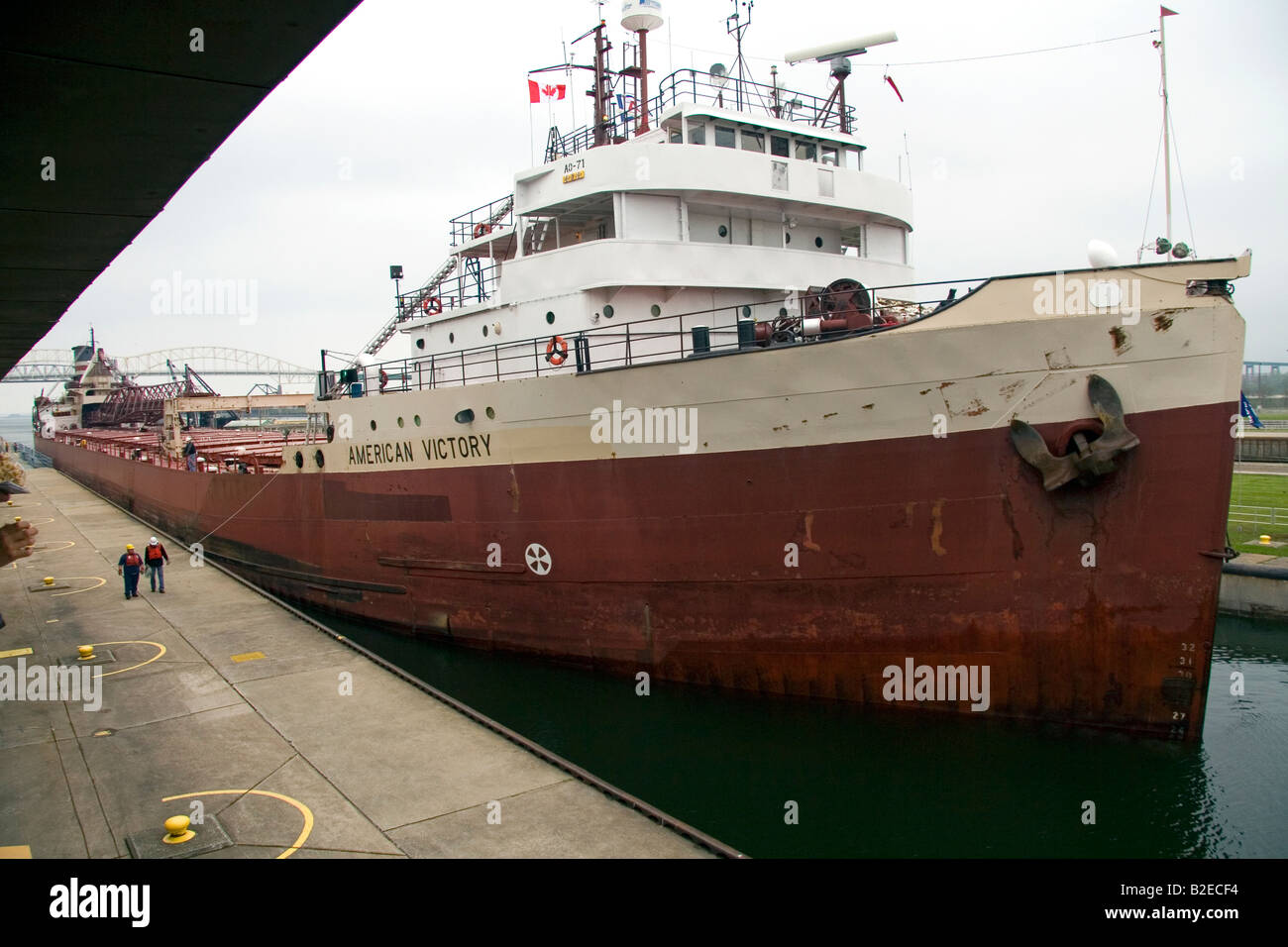 American Victory freighter in the Soo Locks at Sault Ste Marie Michigan Stock Photo