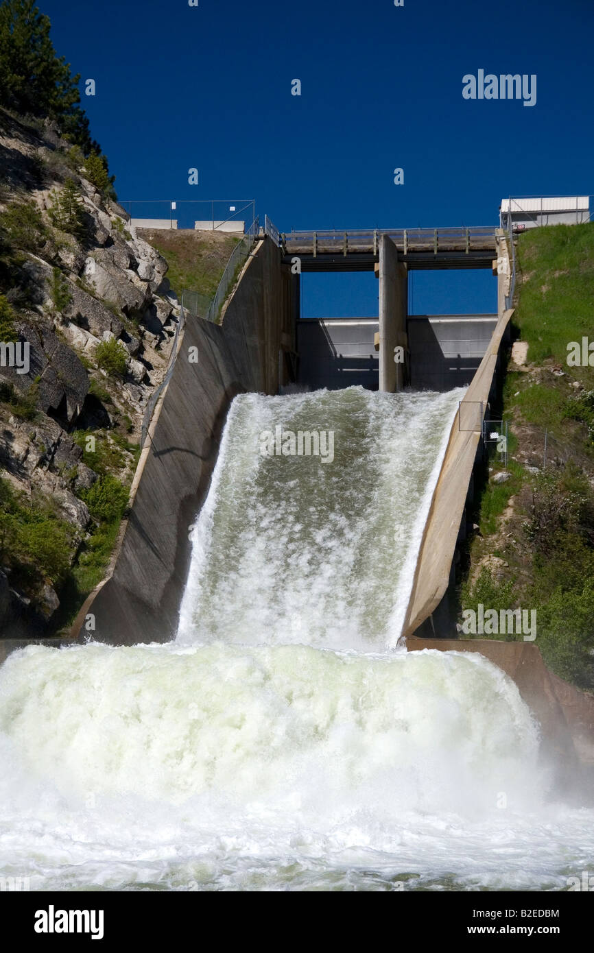 Water spillway cascade dam hires stock photography and images Alamy