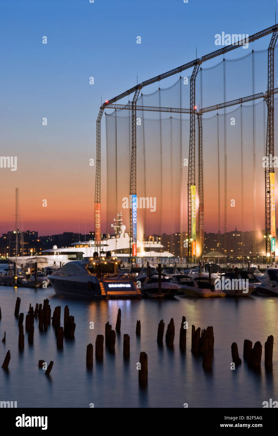 Chelsea Piers in Manhattan Golf Driving Range at Twilight Stock Photo -  Alamy