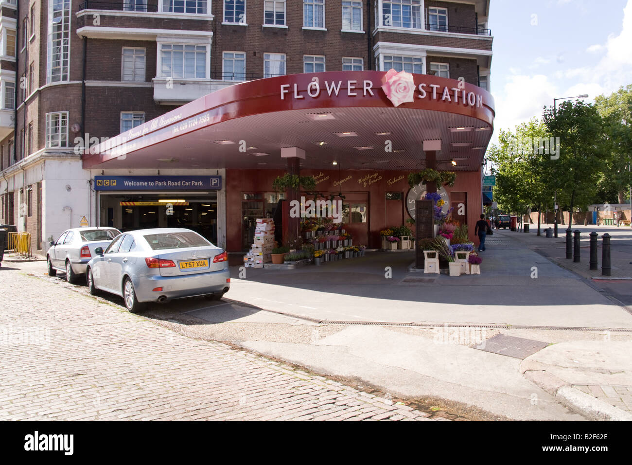 Flower Station florists,Rossmore Court, Park Rd, Marylebone, London, England, United Kingdom. Stock Photo