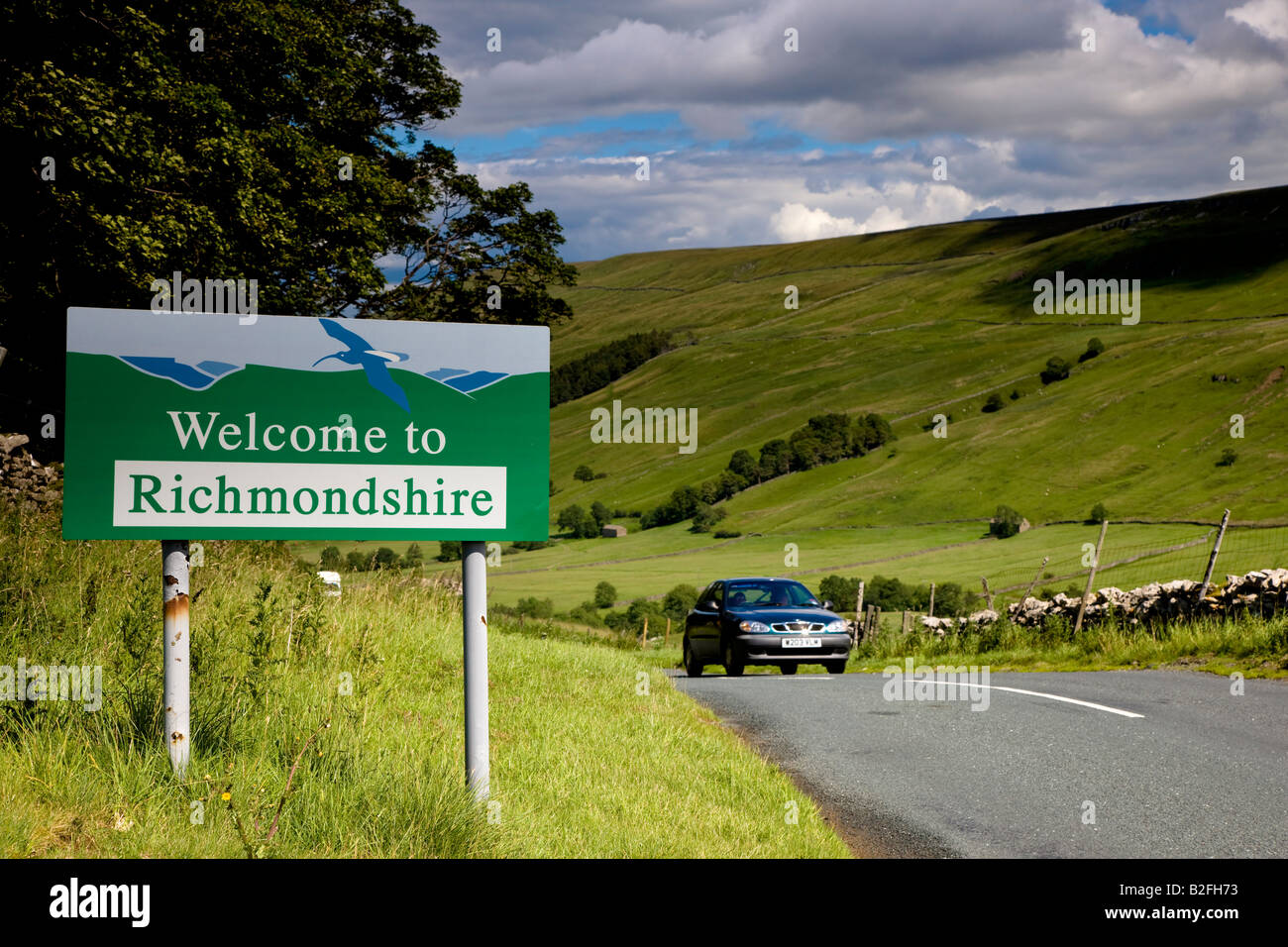 Entrance to Richmondshire at Kidstones Bank Bishopdale Yorkshire Dales National Park Stock Photo