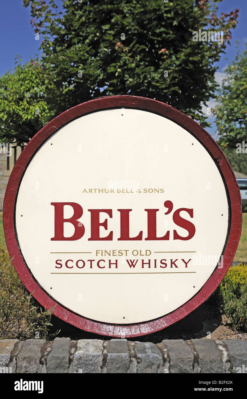 Whiskey Barrel at the entrance to Bell's Distillery Pitlochry Perthshire Stock Photo