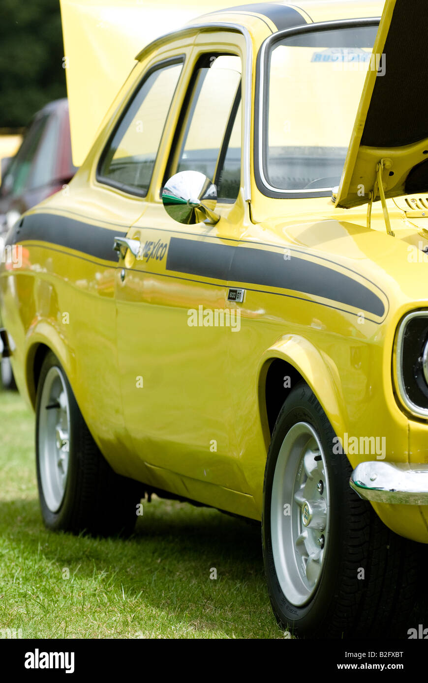 yellow and black ford escort Mk 1 Mexico Stock Photo