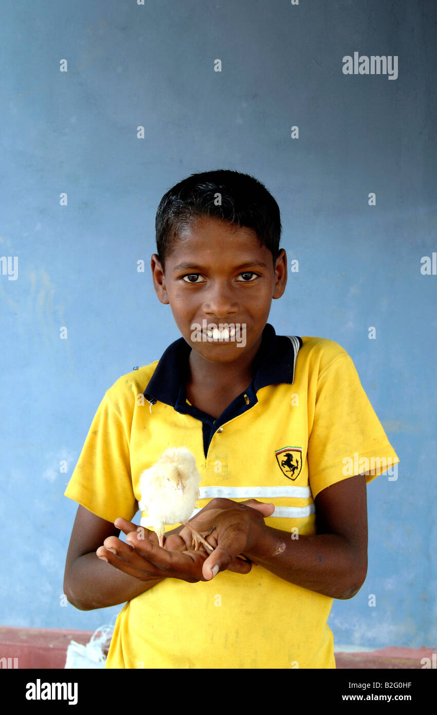 Sri lanka house with child hi-res stock photography and images - Alamy