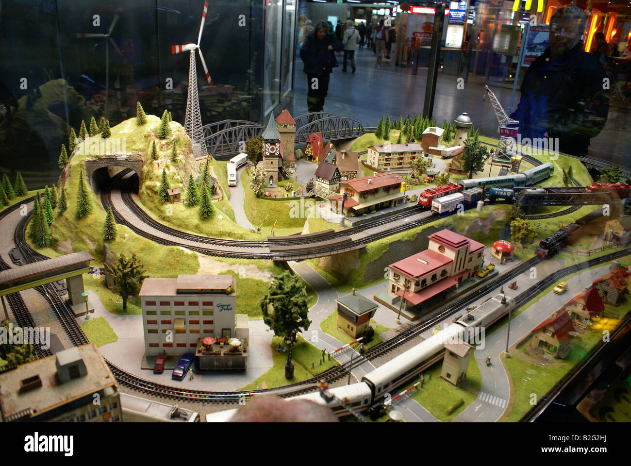 Stations scale hires stock photography and images Alamy