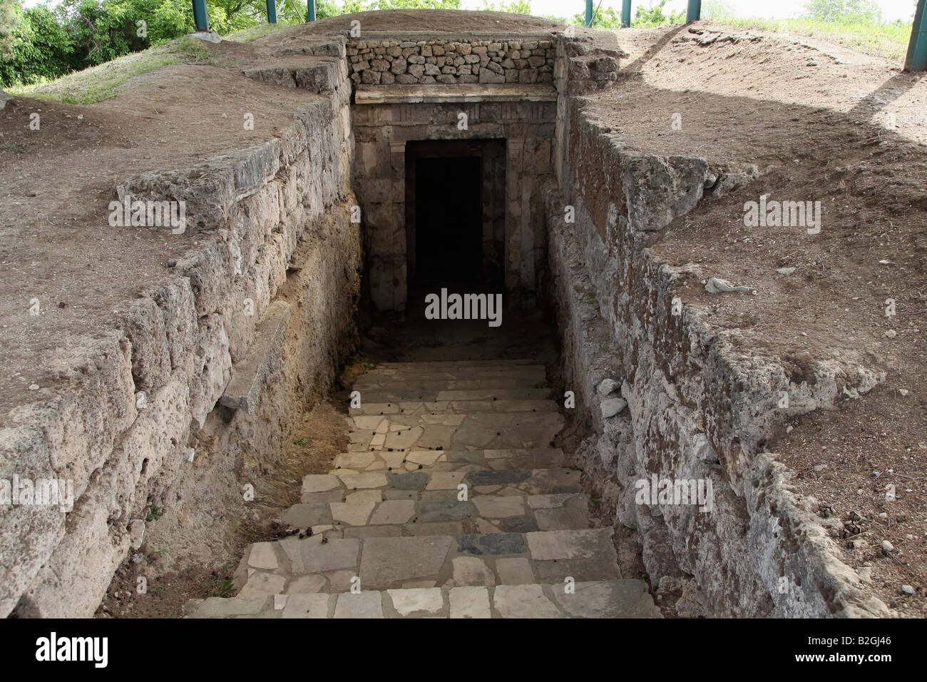 Greece Macedonia Anthemia Macedonian Judgment Tomb or the Great Tomb of Lefkadia Entrance to Kinch s Macedonian Tomb Stock Photo
