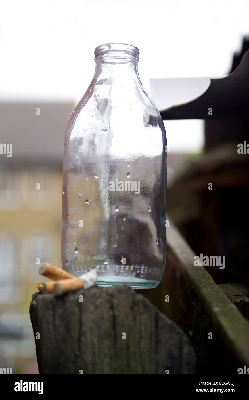 Dairy crest milk bottles hires stock photography and images Alamy