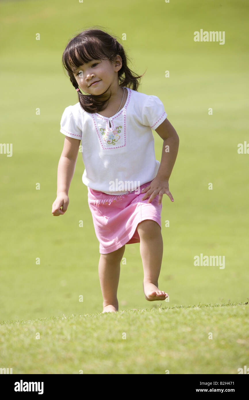 Walking barefoot grass asian hi-res stock photography and images - Alamy