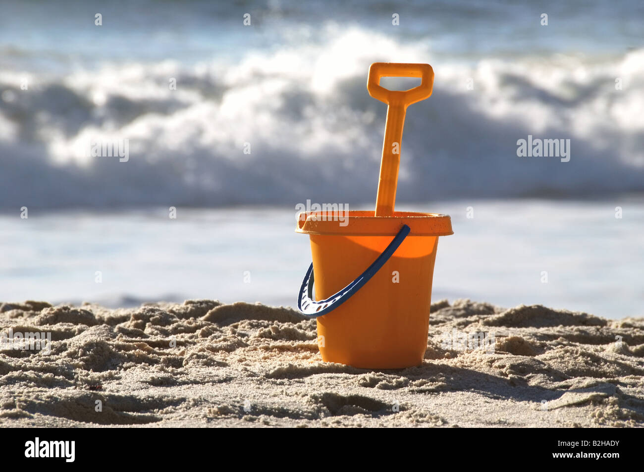 beach bucket and spade Stock Photo Alamy