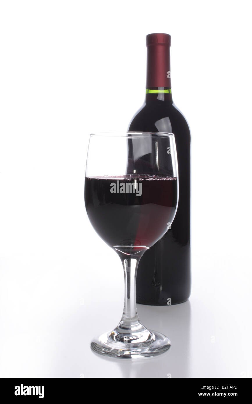 Wine glass bottle red vine hi-res stock photography and images - Alamy