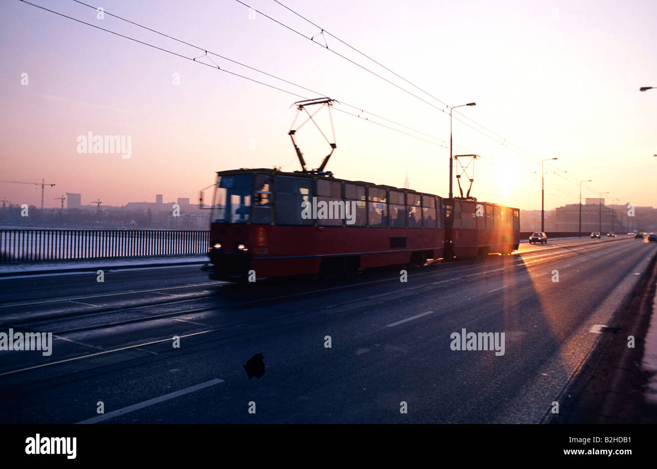 warschau warsaw polen poland Strassenbahn tram Weichselbruecke Warschau Stock Photo