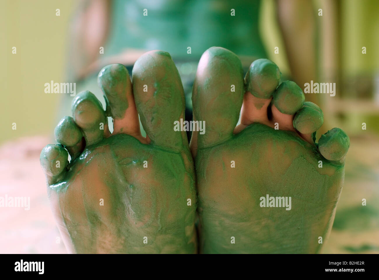 Mud treatment woman hi-res stock photography and images - Alamy