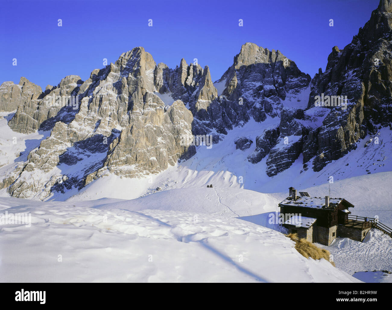 geography / travel, Italy, Dolomites, winter at the Baita Segantini in der Pala group, view about Cima di Burelloni, Cima di Vez Stock Photo