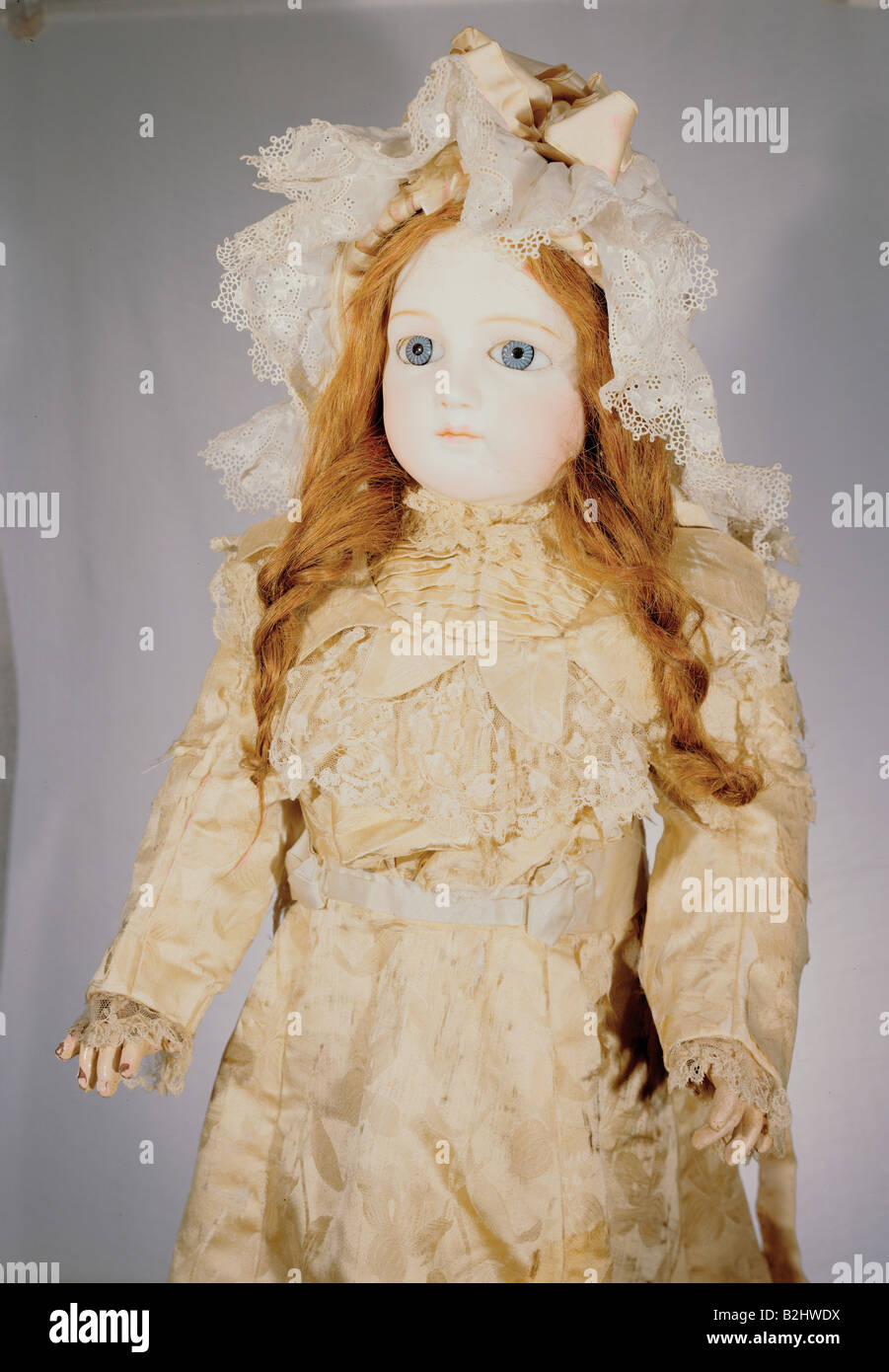 toys dolls