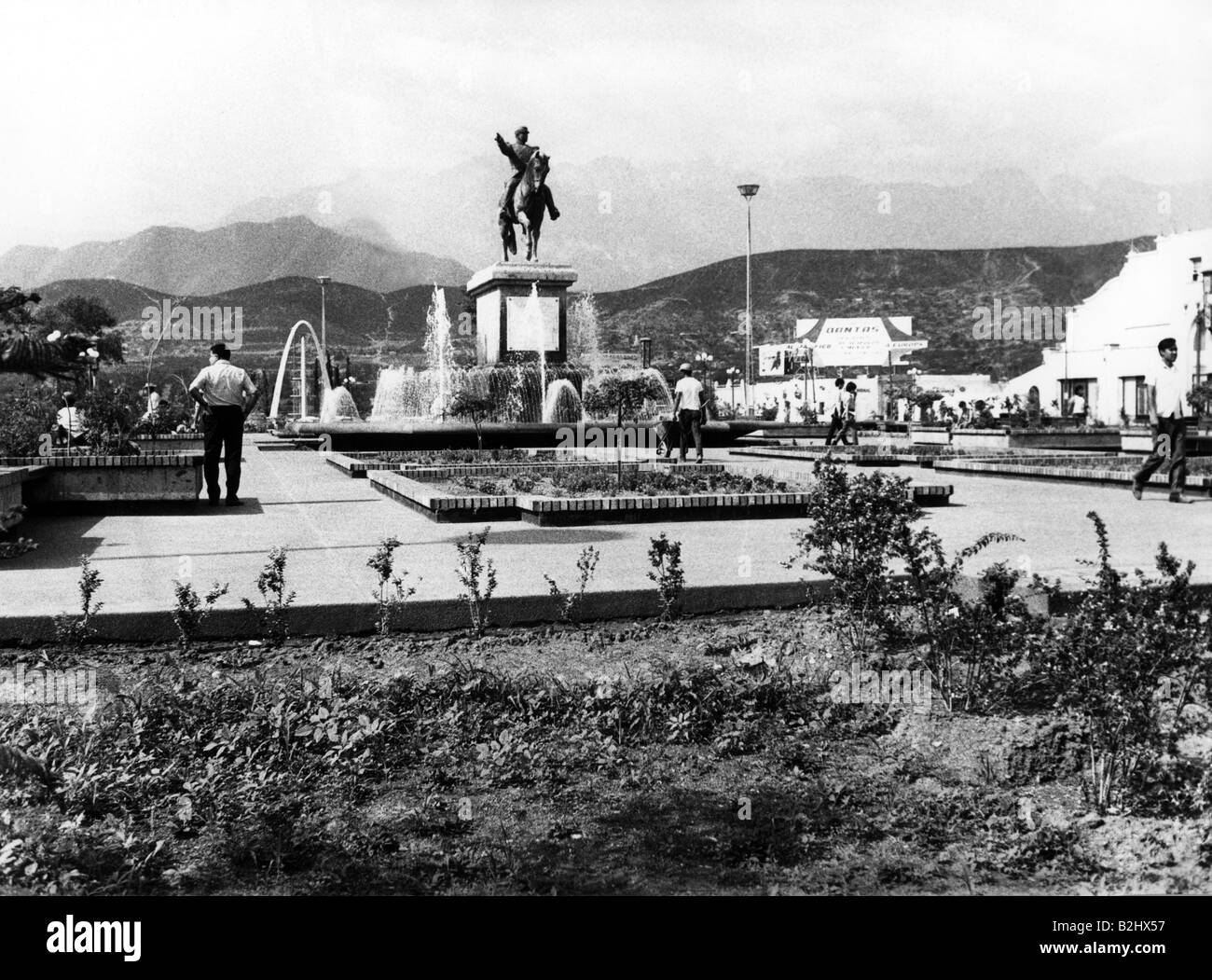 geography / travel, Mexico, Monterrey, street scenes, monument on square, 1971, Stock Photo