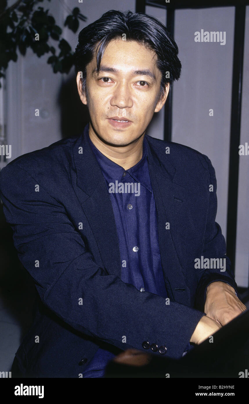 Sakamoto, Ryuichi, * 17.1.1952, Japanese musician (composer), half length, circa 1994, Stock Photo