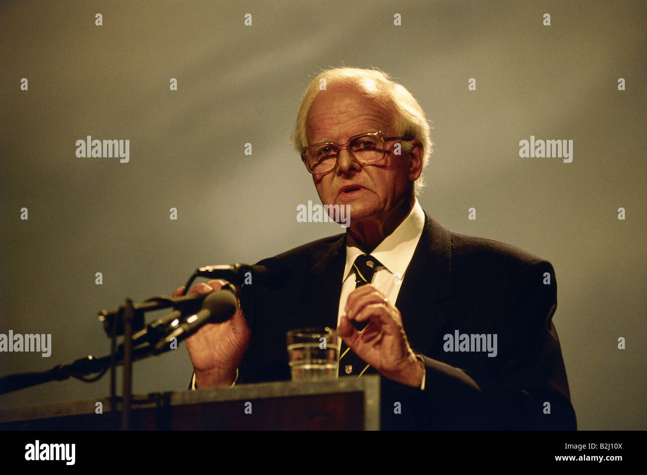 Weizsäcker, Carl Friedrich von, 28.6.1912 28.4.2007, German scientist
