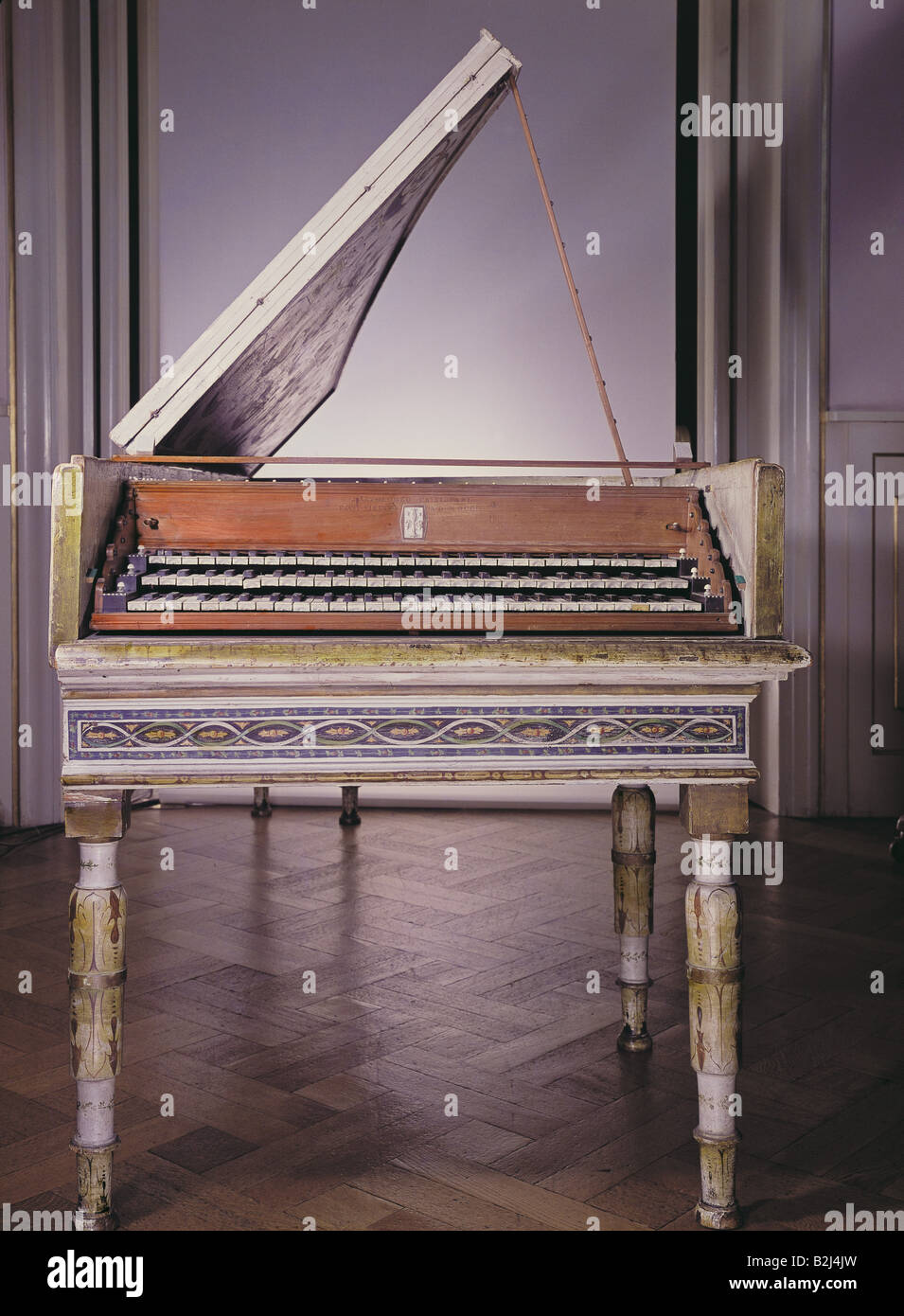 Harpsichords hi-res stock photography and images - Alamy