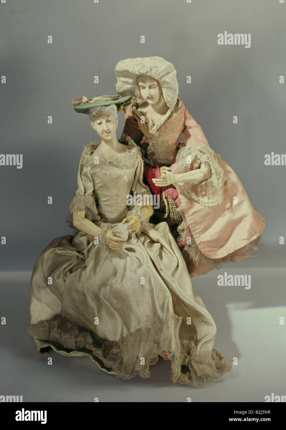 toys, dolls, 'Zwei modisch gekleidete Damen' (Two fashionably dressed ladies), wood, heads wax, clothes, Germany, late 18th century, Bavarian National Museum, Munich, Stock Photo