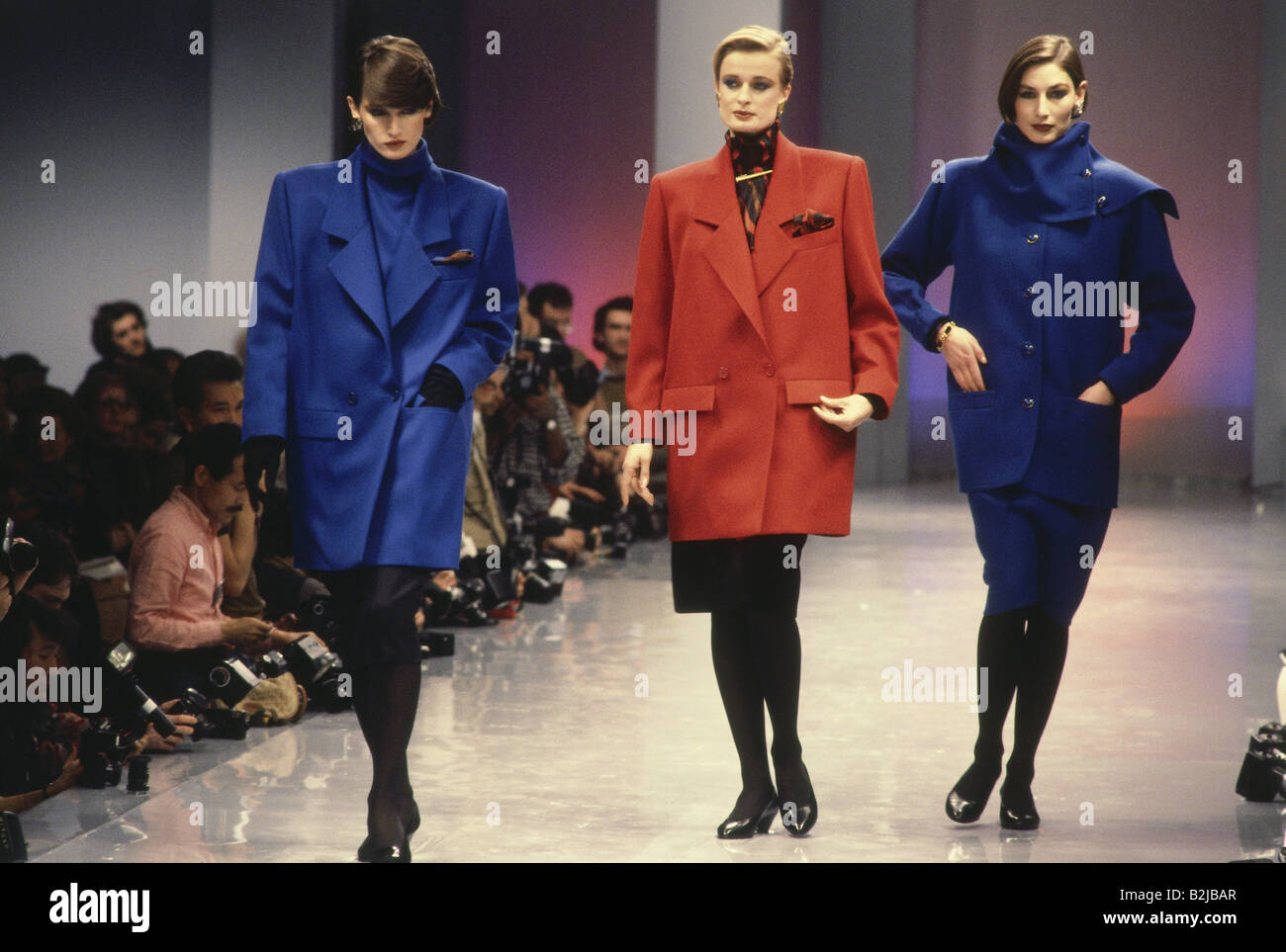 fashion, 1980s, mannequins, wearing jackets, full length, on catwalk, autumn winter, by Christian Dior, Paris, 1985, Stock Photo