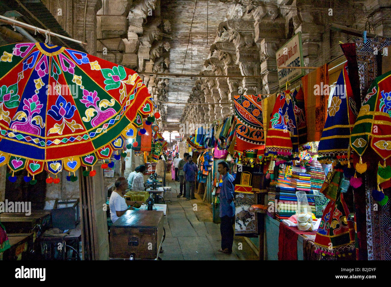 Vendors in Pudu Mandapam in Madurai South India Stock Photo