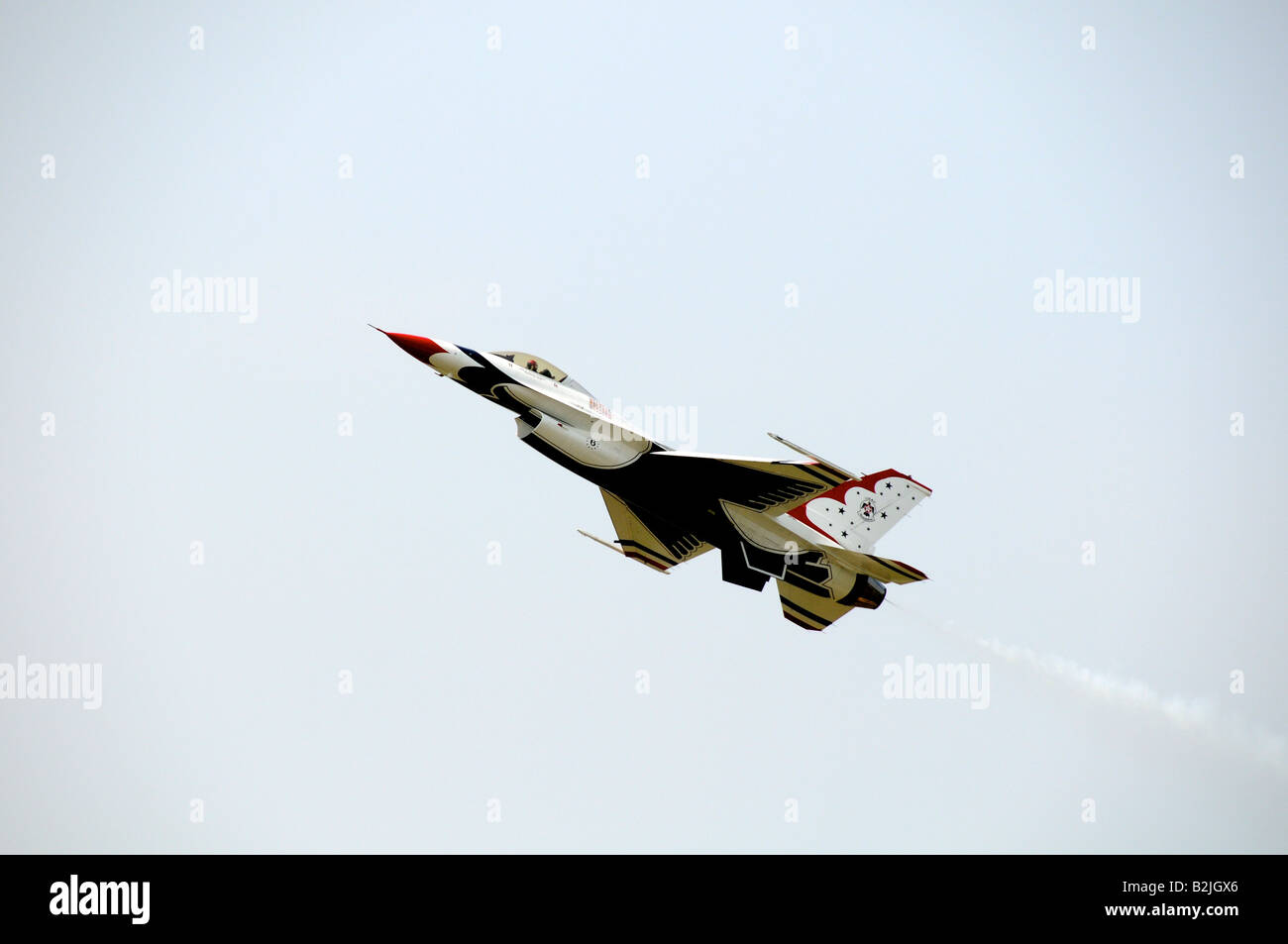 The US Air Force Thunderbirds Air Demonstration Squadron Thunderbirds USAF F-16 jets put on an exhibition in Rochester, NY. USA. Stock Photo